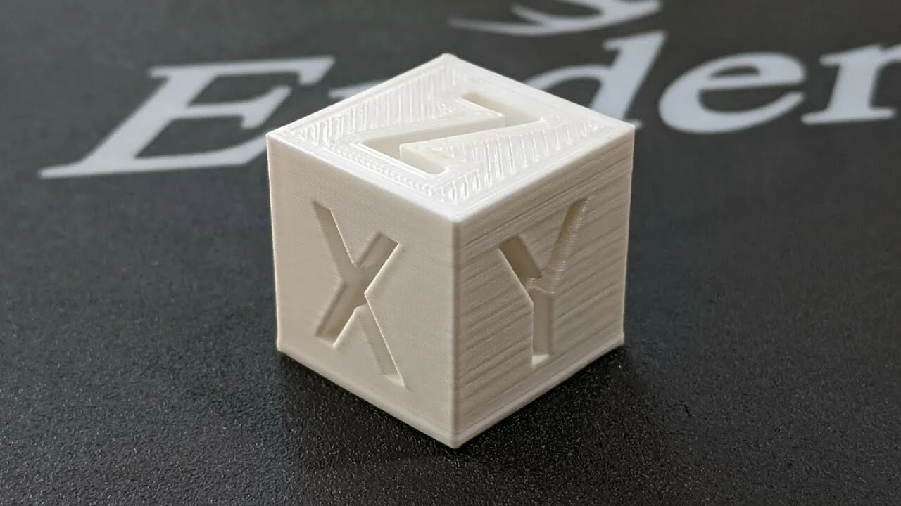 X Y Z calibration cube of PETG filament 3D printing
